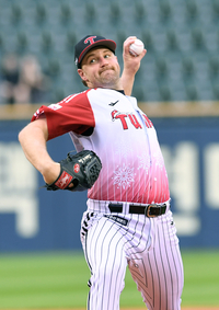 ‘♥이병헌’ 이민정, 子 준후 영상 공개… 엄마·아빠 닮은 완성형 비주얼