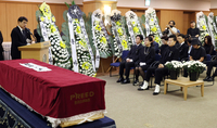 [포토]추도사 하는 설운도