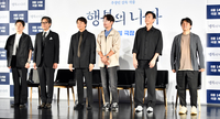 [포토]영화 ‘행복의 나라’ 제작보고회 무대오른 배우들
