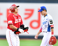 [포토]‘여기까지 힘들게 달려왔다!’ 최고령 타자 출장기록 추신수