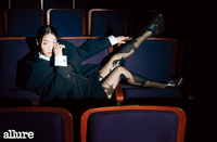 김신록, 세종문화회관 객석을 안방처럼. 남다른 화보컷