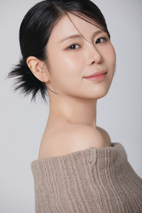 ‘최향적 사고’하는 기자 출신 가수 최향, “방황 접고 트로트 ‘싹쓸이’ 해야죠” [SS인터뷰]