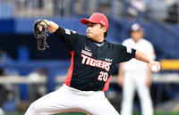 [포토]‘8회말 등판’ 이준영