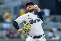 [공식] NC 다이노스, ‘5경기 ERA 6.33’ 투수 대니얼 카스타노 방출