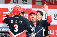 KIA, 실책 남발에도 ‘9회 2사’ 후 뒷심 폭발…키움에 4-3 대역전승 [SS고척in]