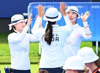 [포토]한국 여자 양궁, 네덜란드 꺾고 결승 진출