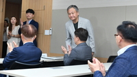 명장에서 행정가로, 유재학 KBL 경기본부장 이천 LG캠프 방문 [SS현장]
