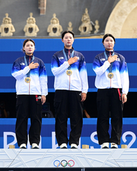 [포토]한국 여자 양궁, 파리 하늘에도 태극기를