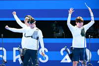 [포토]준결승 진출에 기뻐하는 남자 양궁 대표팀