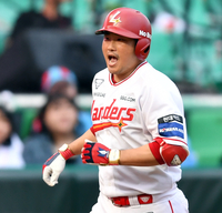 [포토]‘환호성이 절로!’ 투런포 이지영