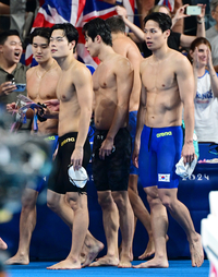 200ｍ 결승 진출 실패 이어 계영 800ｍ 6위, 고개 숙인 황선우 “보여준 게 없다, 뭐가 문제인지…나도 당황스럽다”[SS파리in]