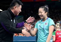 [포토]16강 오르는 신유빈