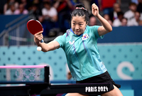 [포토]백핸드로 공격하는 신유빈