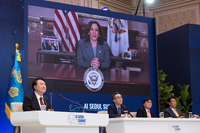 ‘떠오르는 美 대선 후보’ 해리스, 트럼프 따돌리나? 막상막하 지지율로 급부상