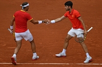 환상 발리 나달·강력 포핸드 알카라스, 네덜란드 꺾고 테니스 남자 복식 8강 진출[파리 2024]