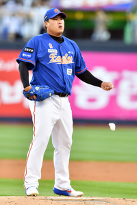 [포토]‘2회까지 6피안타 2실점’ 류현진