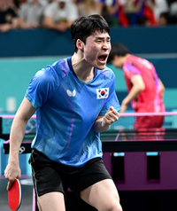 [포토]탁구 장우진, 8강 진출 성공!