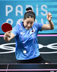 [포토]신유빈, 강력한 백핸드 공격