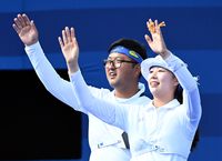 40점은 못 이기지, 김우진 6연속 10점 쾌조의 컨디션! 한국, 이탈리아 넘어 4강 진출[SS파리in]