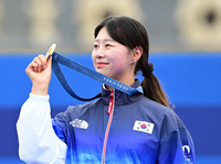 1년간 아겜·올림픽서 금메달 6개 딴 ‘神궁’ 임시현 “후련하다, 두 발 뻗고 자고 싶어” 소박한 바람[SS파리in]