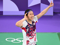 ‘배드민턴 여제’ 안세영, ‘숙적’ 야마구치 제압하고 4강행…28년 만의 단식 金까지 단 ‘2승’ [파리 2024]