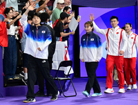 [포토]시상식에 입장하는 김원호-정나은