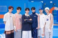 이게 ‘K-청량’이다! 투어스, 美 음악 방송도 삼킨 칼군무