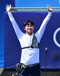 [포토]양궁 이우석, 4강 진출!