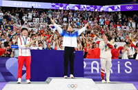 [포토]시상대 가장 높은 곳에 올라가는 안세영