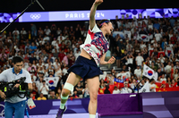 [포토]안세영, 금메달에 풀쩍!