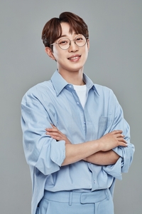 ‘미스터트롯2 眞’ 안성훈, 토탈셋에 새둥지…진성, 한혜진 등과 한솥밥