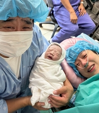 강재준♥이은형, 7년만에 붕어빵子 안고 폭풍오열 “완전체 셋 잘 지내보자”