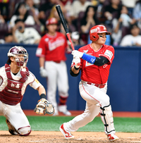 [포토] ‘7회초 동점타’ 추신수