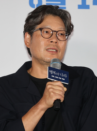 유재명 “故 이선균을 만나는 시간 ‘행복의 나라’”