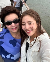 손담비, ‘뺨 때린’ 모친과 불화 고백 후 근황...“엄마랑 더 친해지는 중”