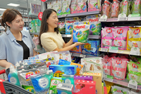 “꿉꿉한 여름철 세탁 고민 그만~”…롯데마트, 간편 세제 최대 50% 할인 행사 진행