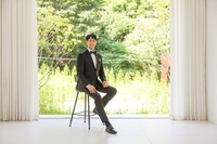 이동욱, 깜짝 결혼 발표…“2년 열애 끝 평생 함께할 동반자” [전문]