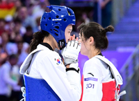 [포토]결승 진출 이룬 김유진