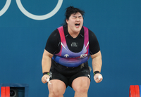 ‘제2 장미란’ 해냈다!…역도 박혜정, 커리어 첫 올림픽서 은메달 획득 [파리2024]