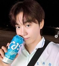 세븐틴 승관→블랙핑크까지, 슈가 ‘음주 파문’에 때아닌 악플 세례