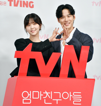 하지원, 어머니 ‘손 여사’ 깜짝 공개...“엄마한테 요리해 줘야지!”