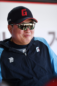 “박세웅 잘 던지고 이기면 좋지” 김태형 감독이 원하는 ‘생일 선물’ [백스톱]