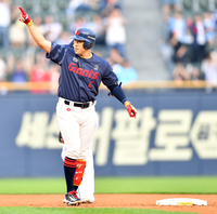 “주입식 교육합니다” 캡틴 전준우, 후배들 마음 ‘다잡기’…‘5강’ 포기 없다 [SS시선집중]