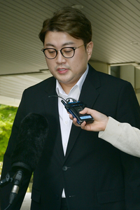 ‘뺑소니’ 김호중, 법정서 처음으로 입 여나…두 번째 재판서 혐의 인정 여부 관심 [SS현장]