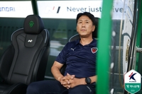 코리아컵·ACLE 앞두고 3연패 ‘늪’…포항에 찾아온 첫 위기, 박태하 감독 ‘위기관리’ 능력 시험대