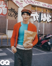 변우석, 모델 출신 아니랄까봐. 어느 각도로 찍어도 A컷