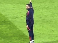 선수단에 팬 인사 요청하고, 가르나초 달래고…“맨유의 차기 보스 적임자” 판 니스텔루이, 첫 경기부터 ‘호평’