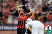 무더위 지배 ‘두 개의 심장’ 이유현, ‘공수 엔진 풀백’ 황문기…강원 윤정환호 돌풍의 조력자 [SS포커스]