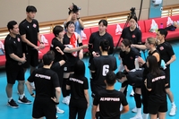 “이번엔 진짜 봄배구”…‘높이 살리는’ 페퍼저축은행, 3시즌 연속 ‘최하위’ 불명예에 이 악 물었다