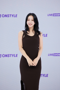 ‘완판녀’ 한예슬, 패션 꿀팁 공개한다…“라이브 커머스 두려움과 설렘 속 출발” [SS현장]